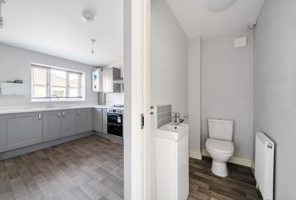 1342152-11-689f1f...