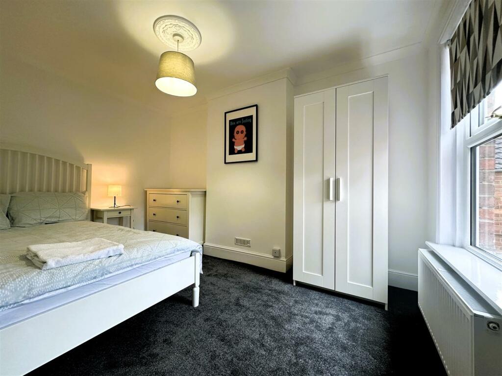 Bedroom .jpg