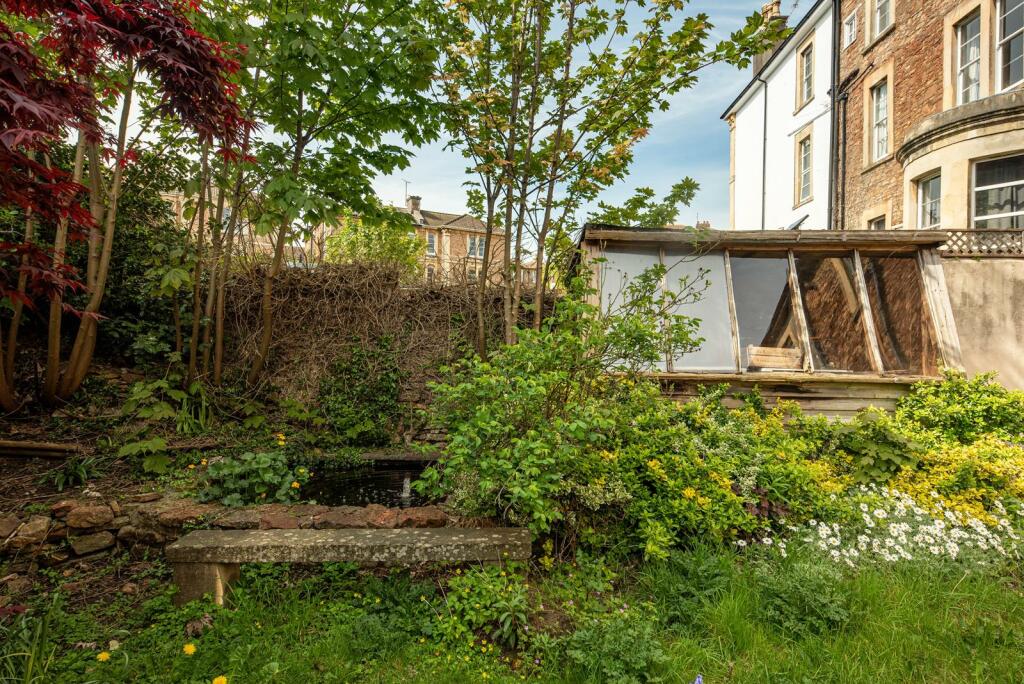 Garden_3.jpg
