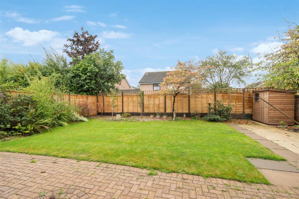 16 Frankholmes Drive_18.jpg