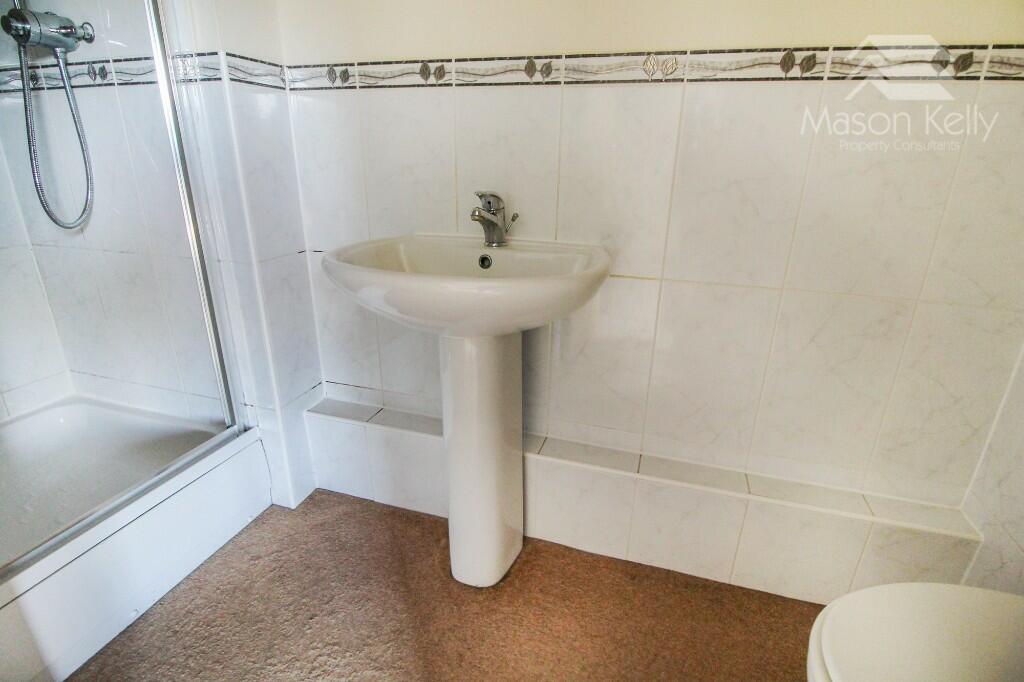 EN SUITE