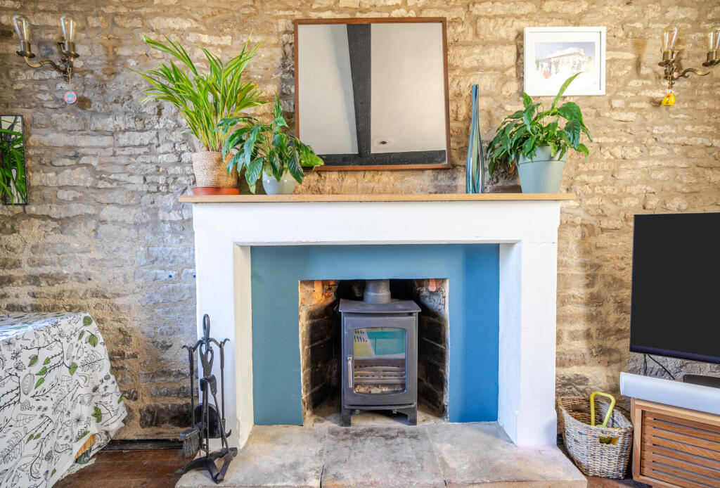 1306550-10-6852d1...