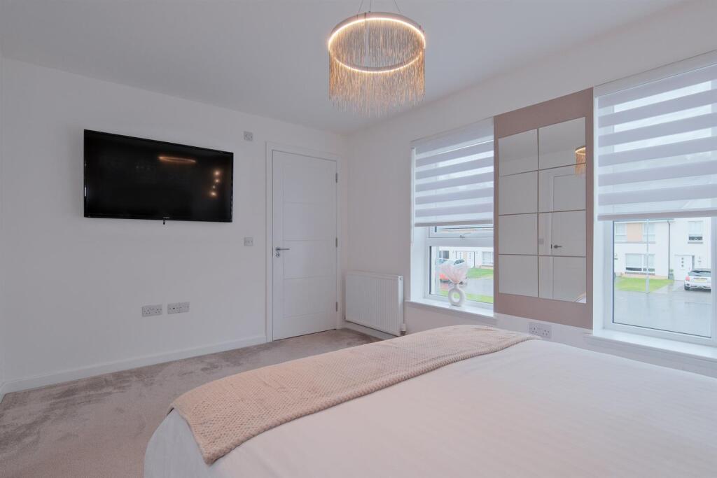 020-31 Ardencraig Terrace, Glasgow, G45 9BJ.jpg