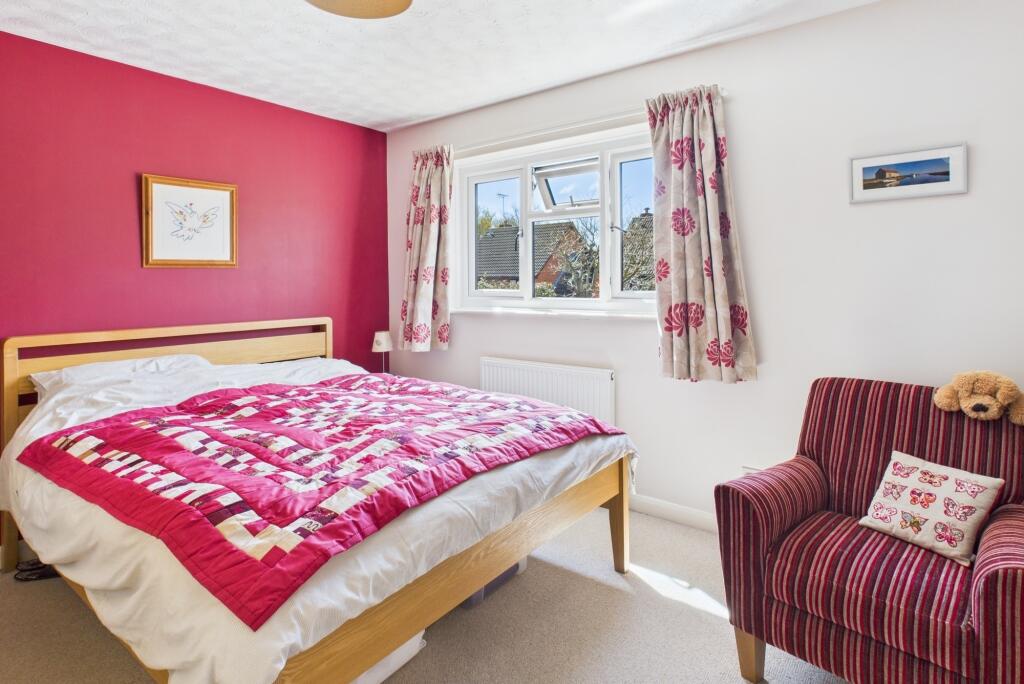 CAM02545G0-PR0378-STILL009