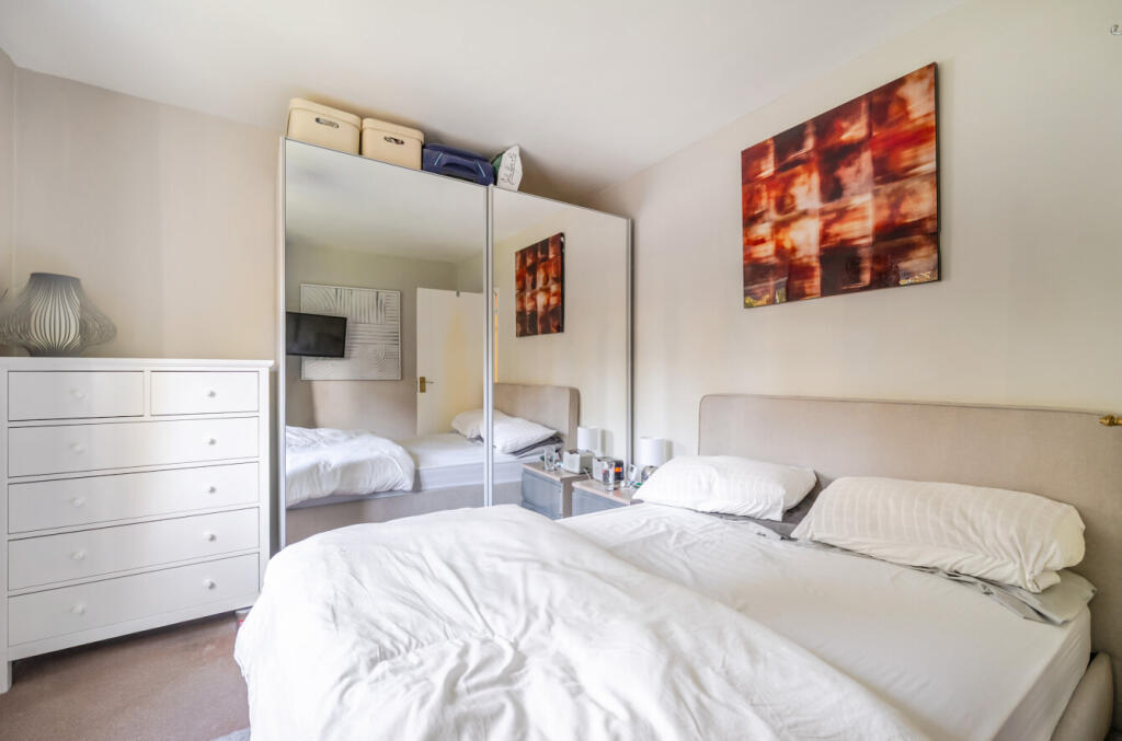 1385851-6-692ed29...