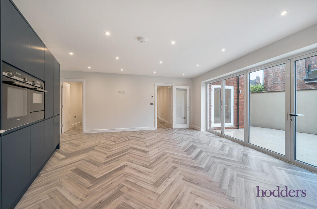 621a5e56-55d6-41c...