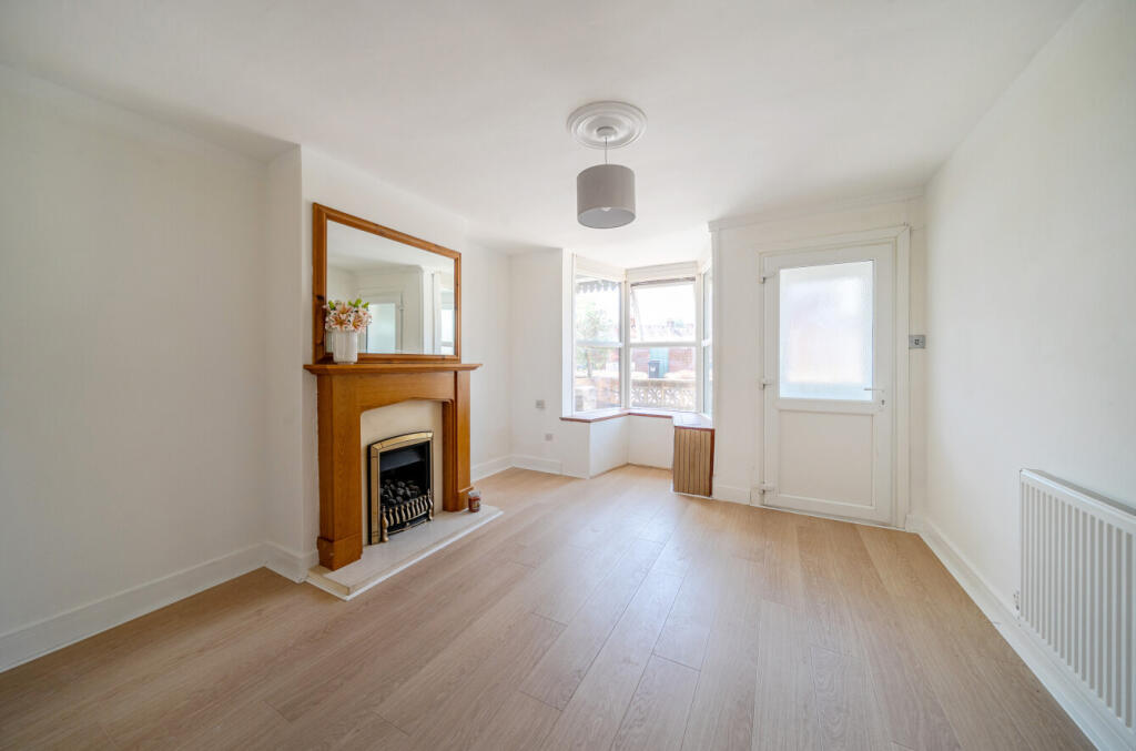 1309626-19-686d1e...