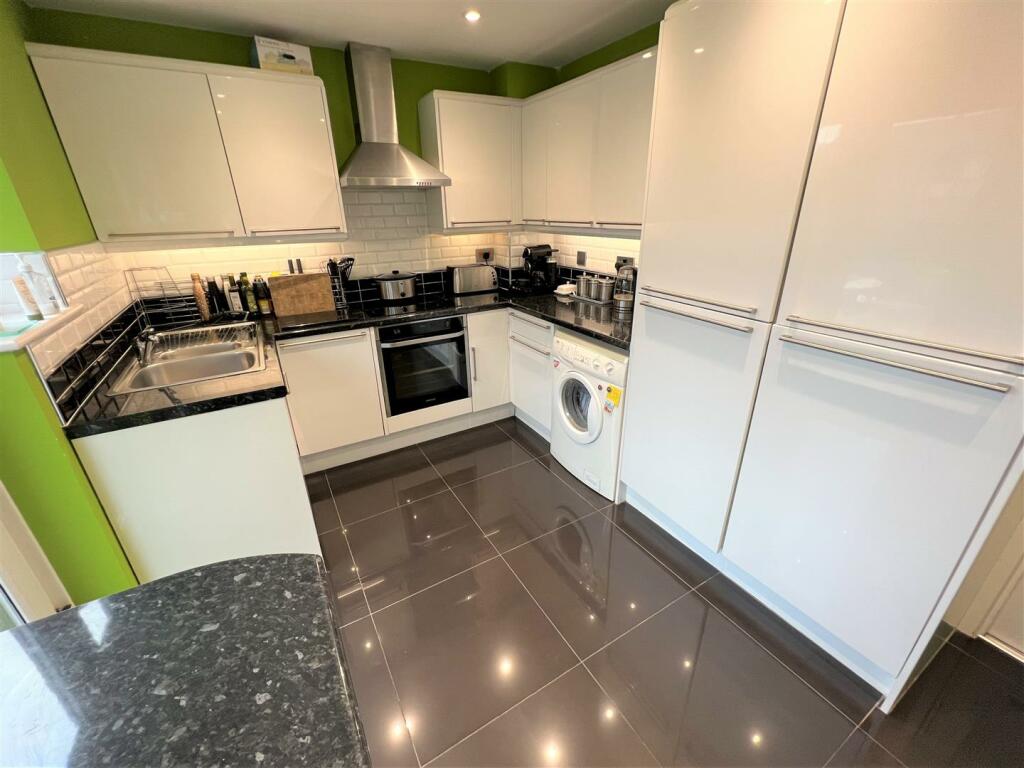 Kitchen B.JPG