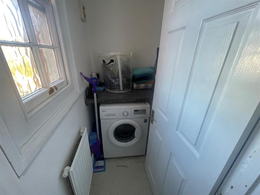 utility room.jpg