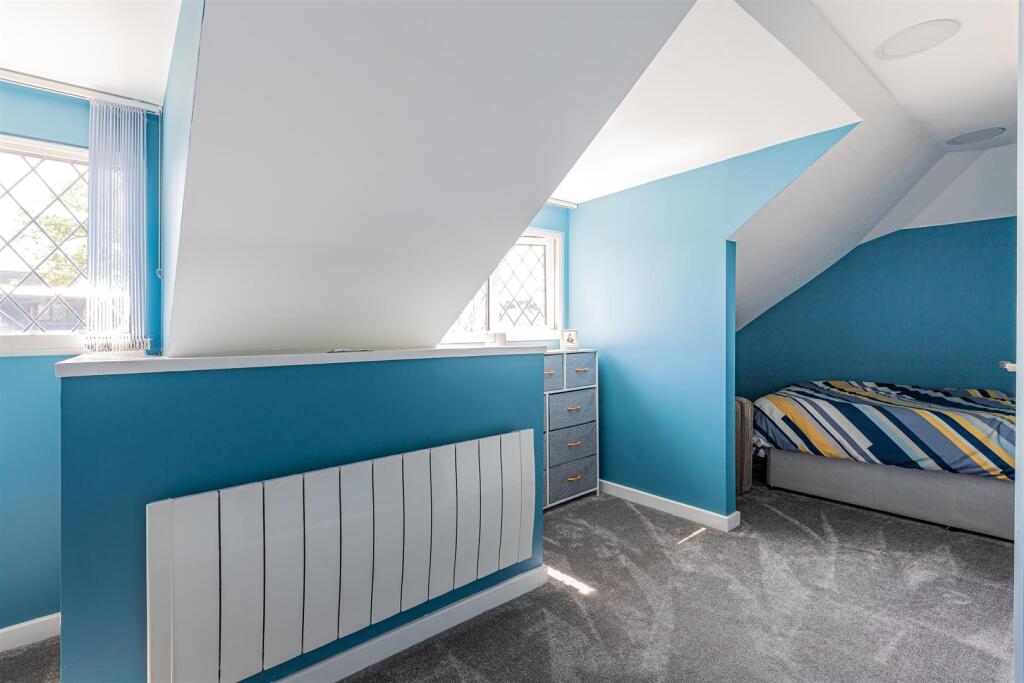 Cyncoed Rise 8-7.jpg