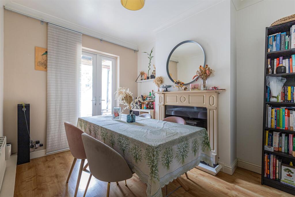 Plasnewydd Road 19-11.jpg