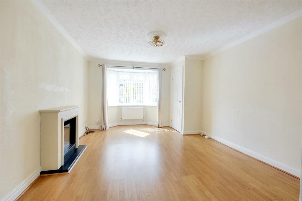 Living Room_1.jpeg