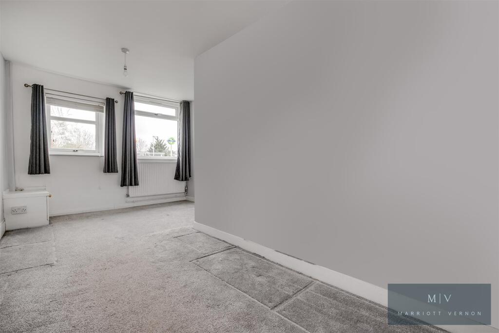 Blackhorse Lane 45 MV-1.jpg