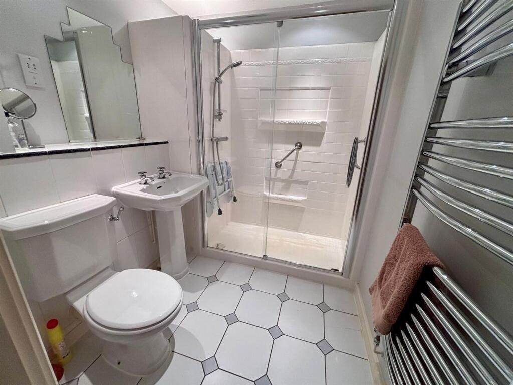 shower room.jpg