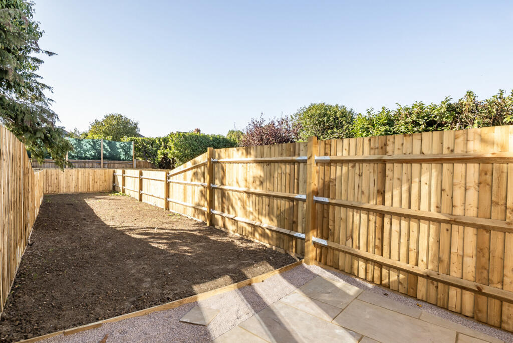 1357845-3-68d555e...