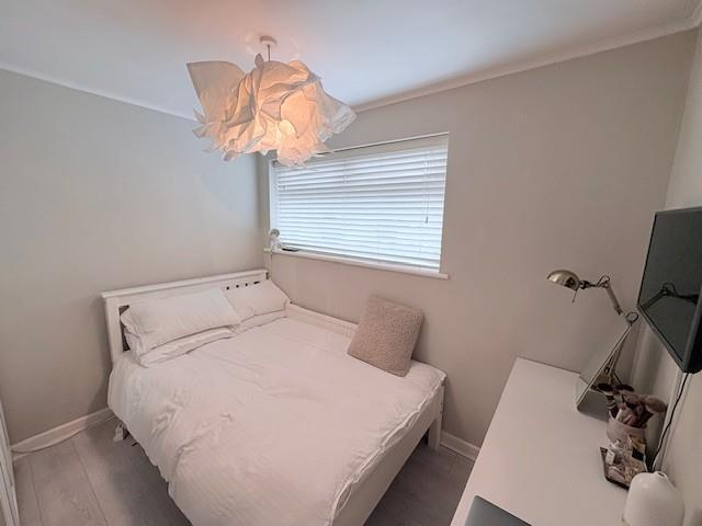 16 Dene Hollow 5.jpg