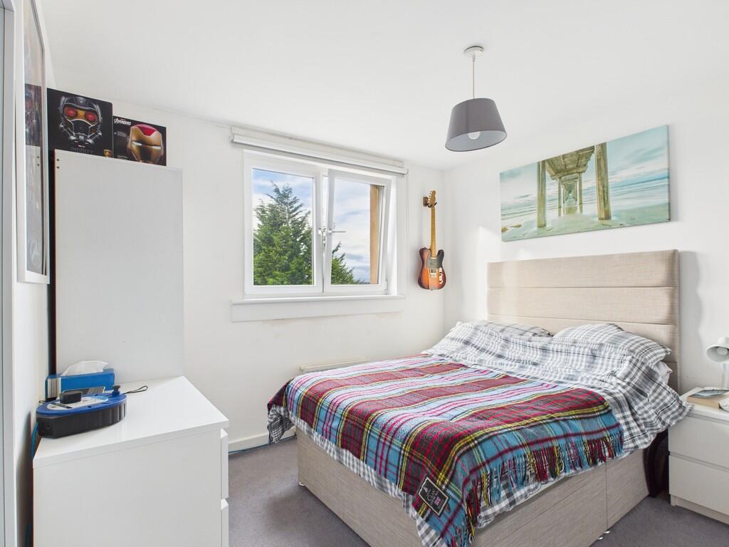 CAM05526G0-PR0049...