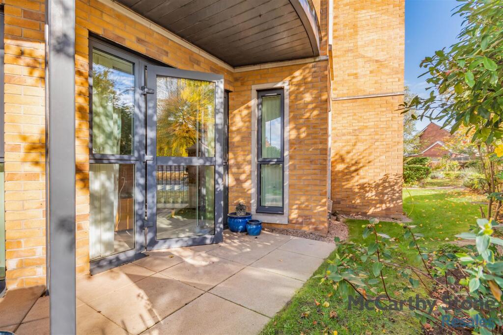 8667948-exterior04.jpg