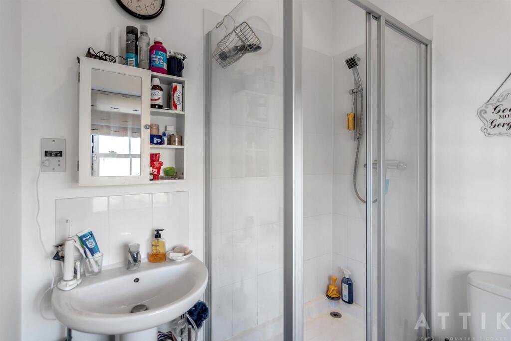 8 Blyth Mews, Halesworth, IP19 8FB (12).jpg