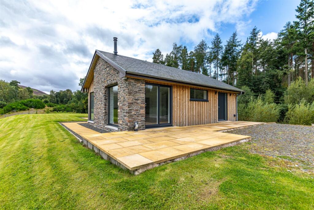 Broughton Holiday Let 14.JPG