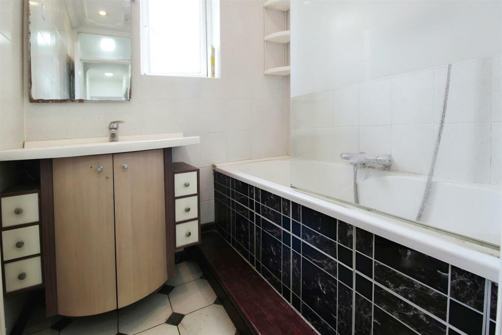 cd231e42-bath.JPG