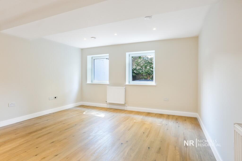 Lounge / Dining Room