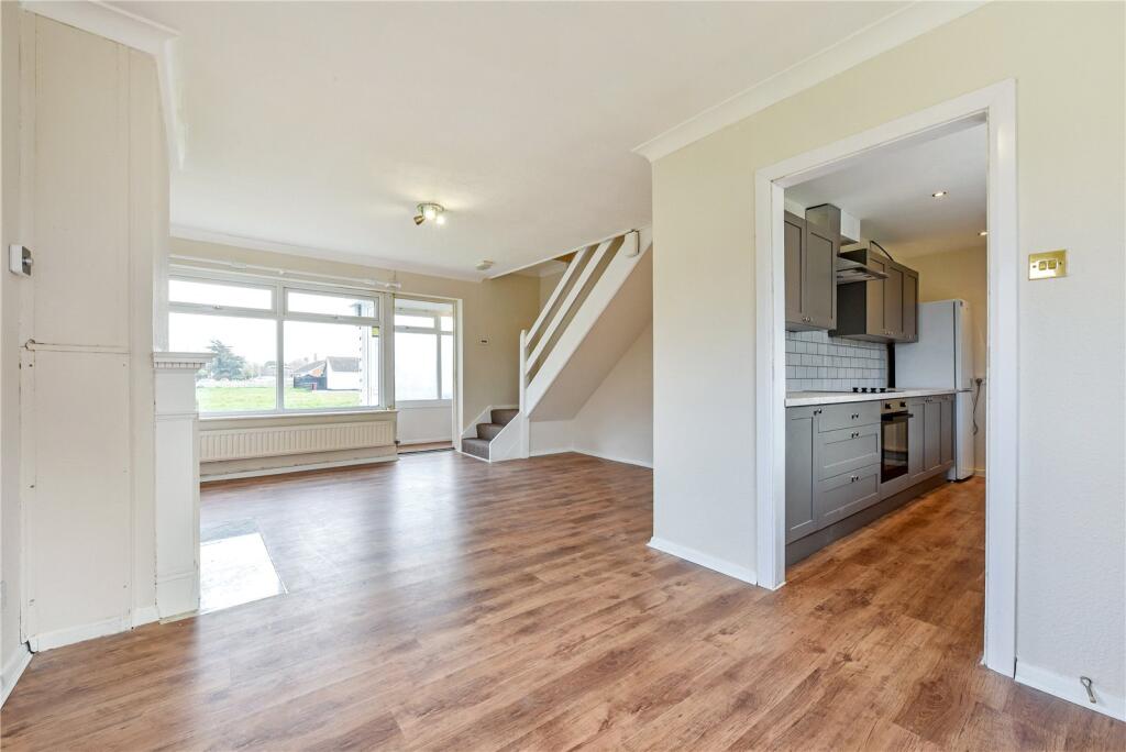 Sitting/Dining Room