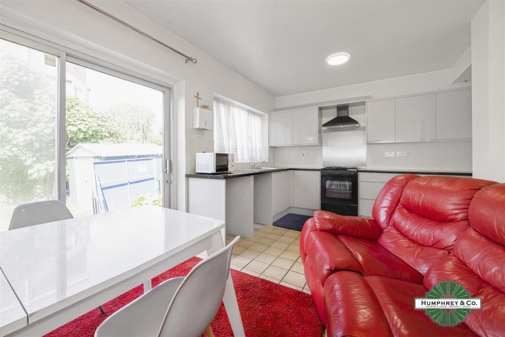 57 Cecil Road -009.jpg