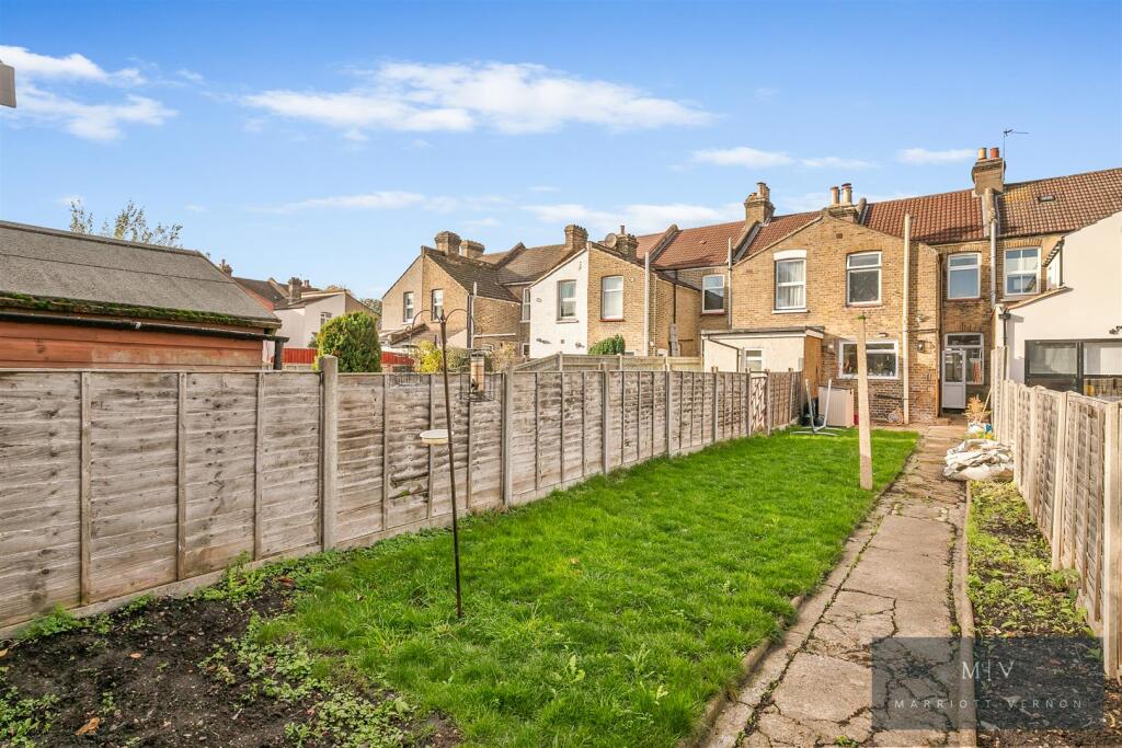 Edward Road? 8 MV-4.jpg