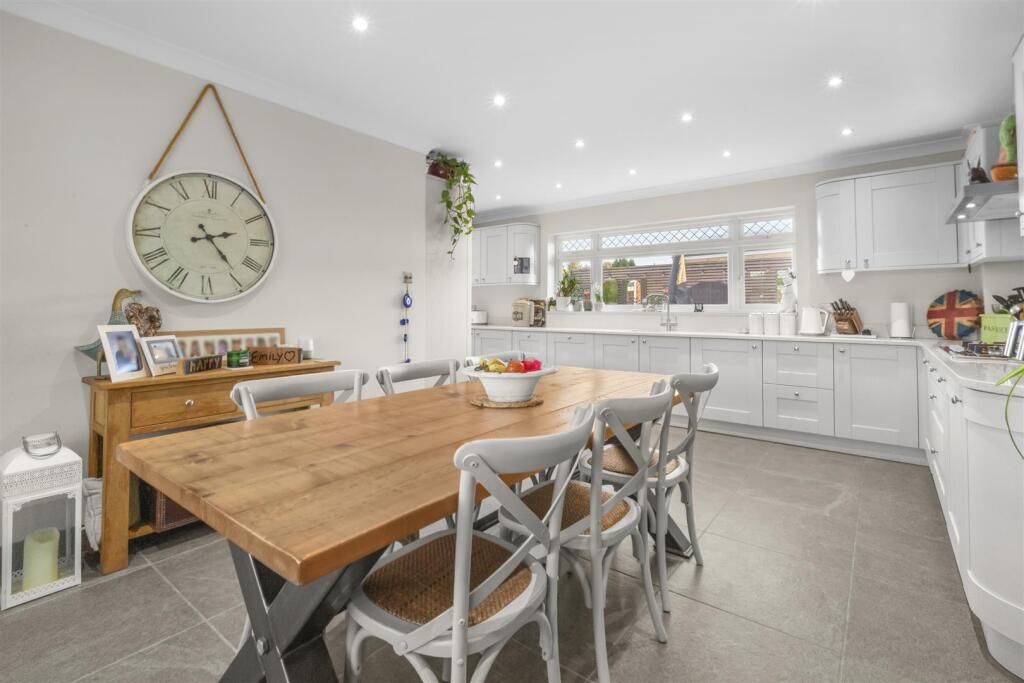 Orchard House, Pond Approach, HP15 6RH-7.jpg