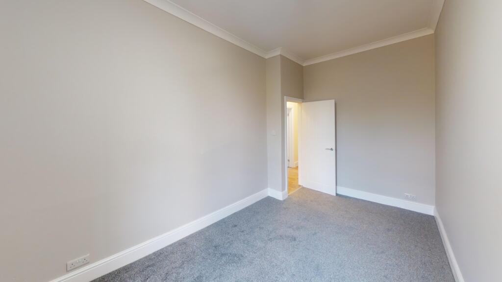 Flat-2-72-Mapperley-Road-Bedroom 1