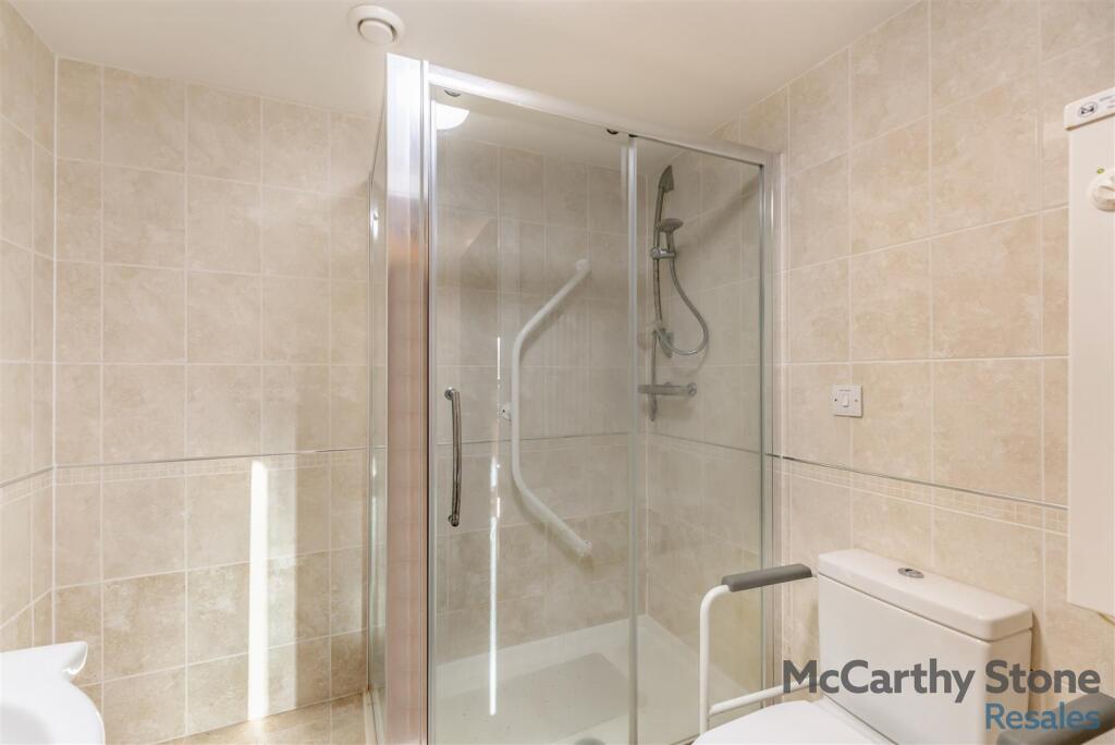8674139-interior05.jpg