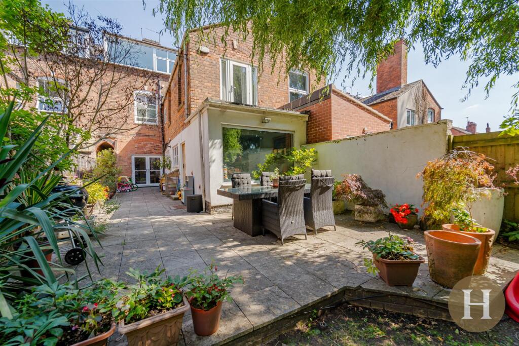 Hadleigh Estate Agents-66.jpg