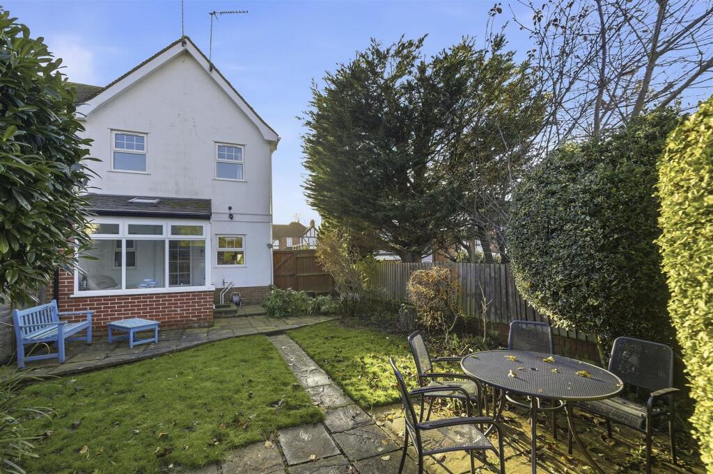 78a Pier Avenue 16.jpg