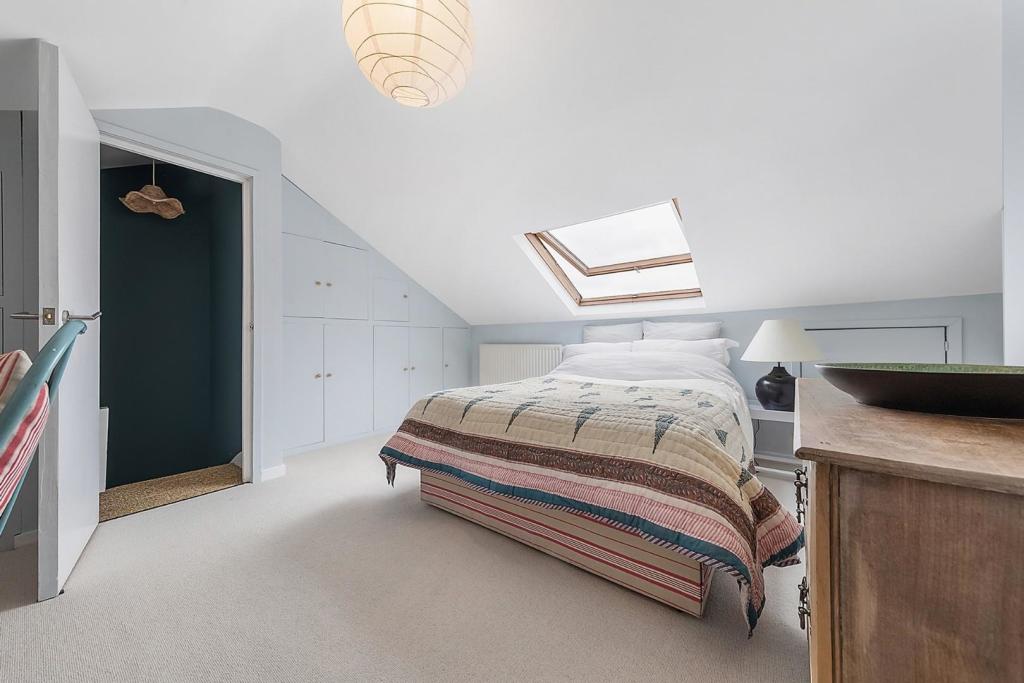 Bedroom.jpg