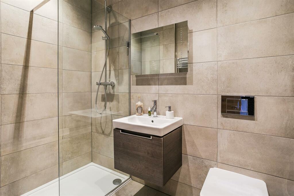 6-Pine-Lodge-Way-14.jpg