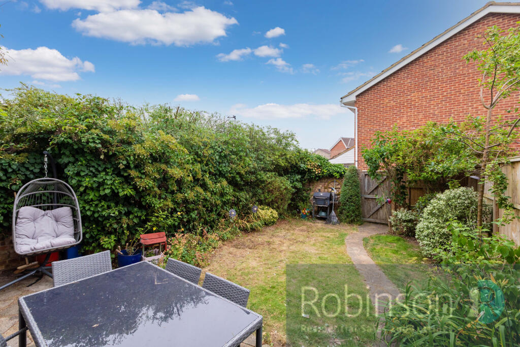 15 Lyneham Gardens-6