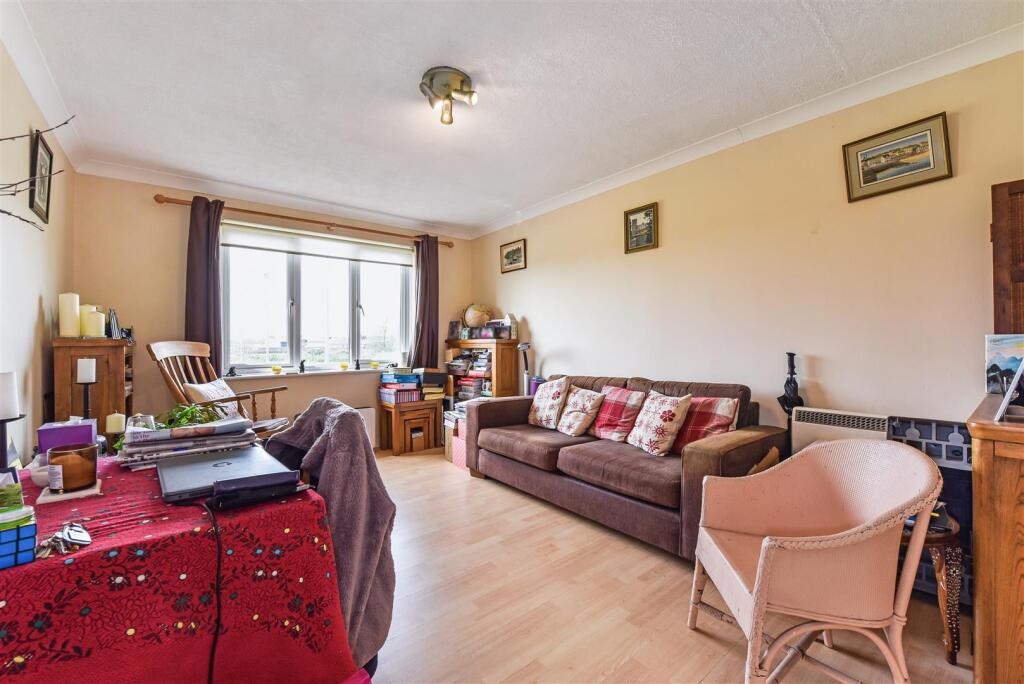 Sitting/Dining Room