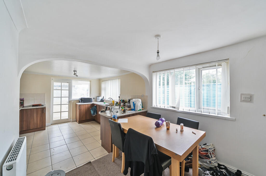 1328141-3-687f9f0...