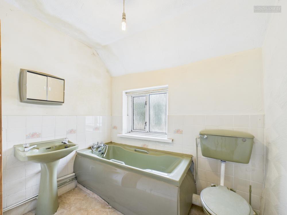 Upstairs Bathroom