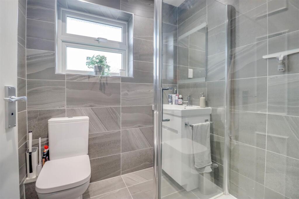 9 HEYBRIDGE DRIVE-4.jpg