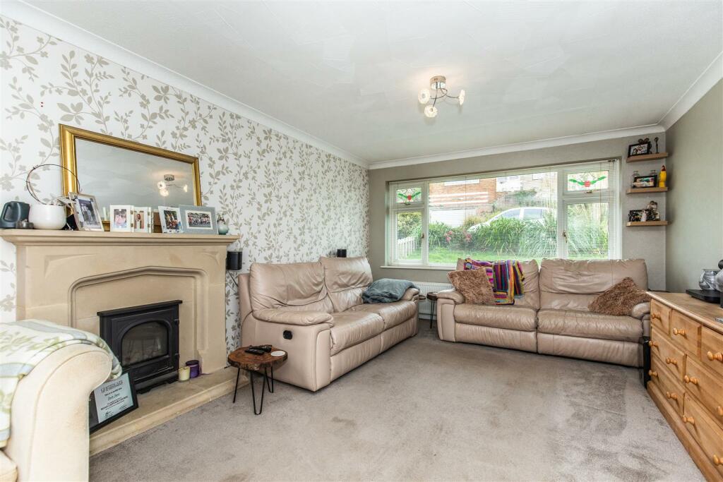 3 Henderson Close12.jpg