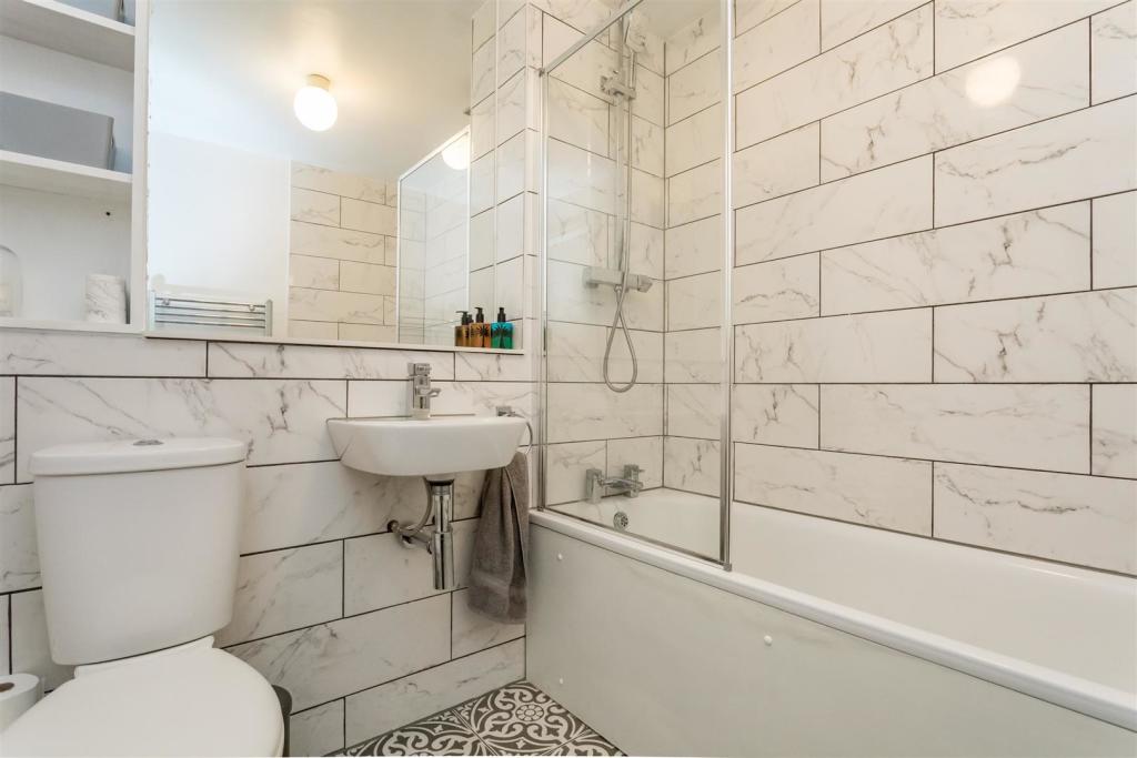 Sussex Court 65 Eaton Road-3.JPG