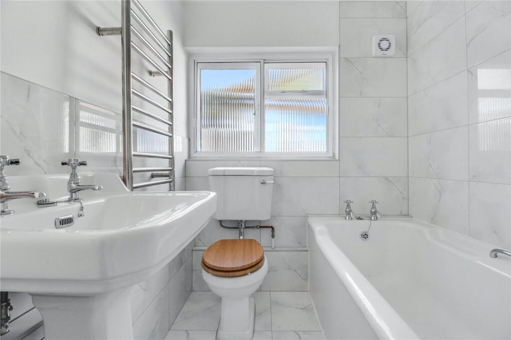 Bathroom En-Suite