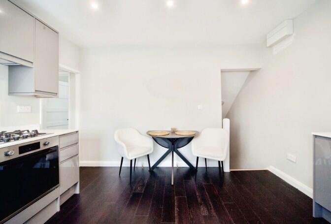 22 Regal Court, Edmonton, London N18 2XU