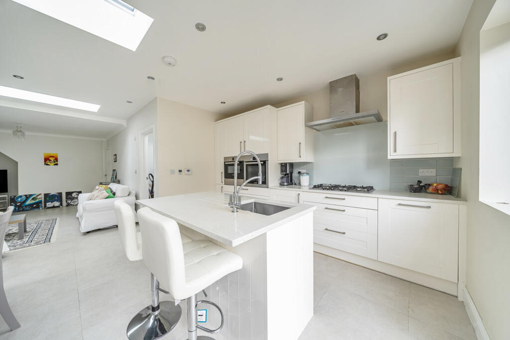 1326445-8-6879218...