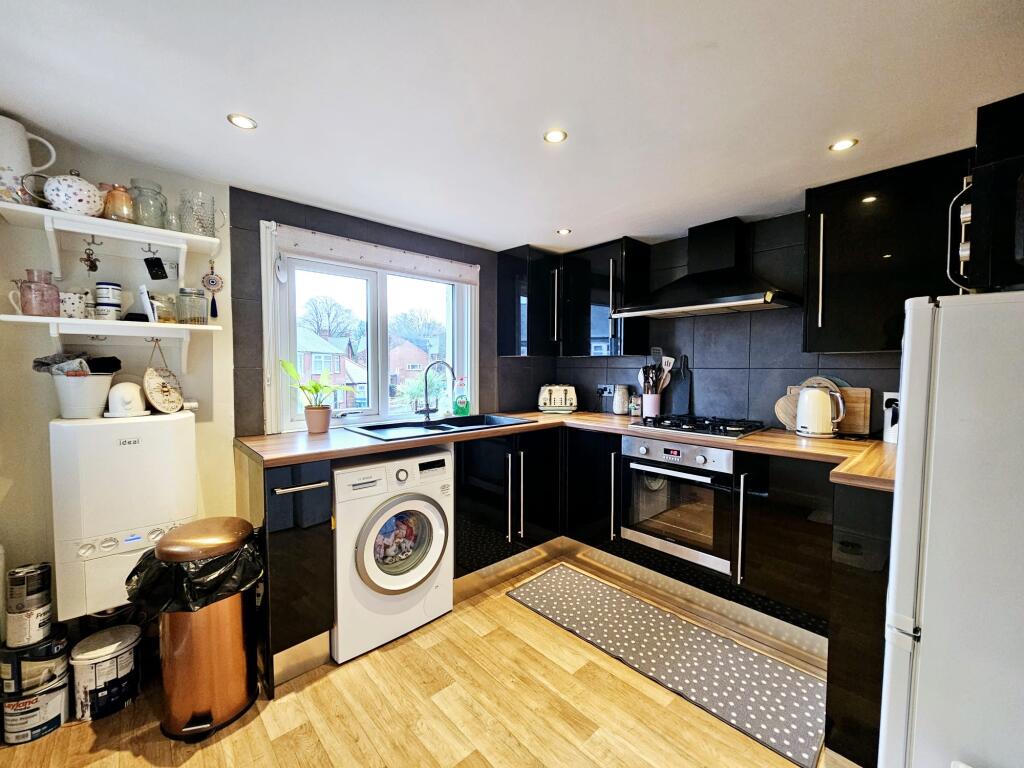 6fe53ff6-1dee-4109-bc99-8514a07699e2