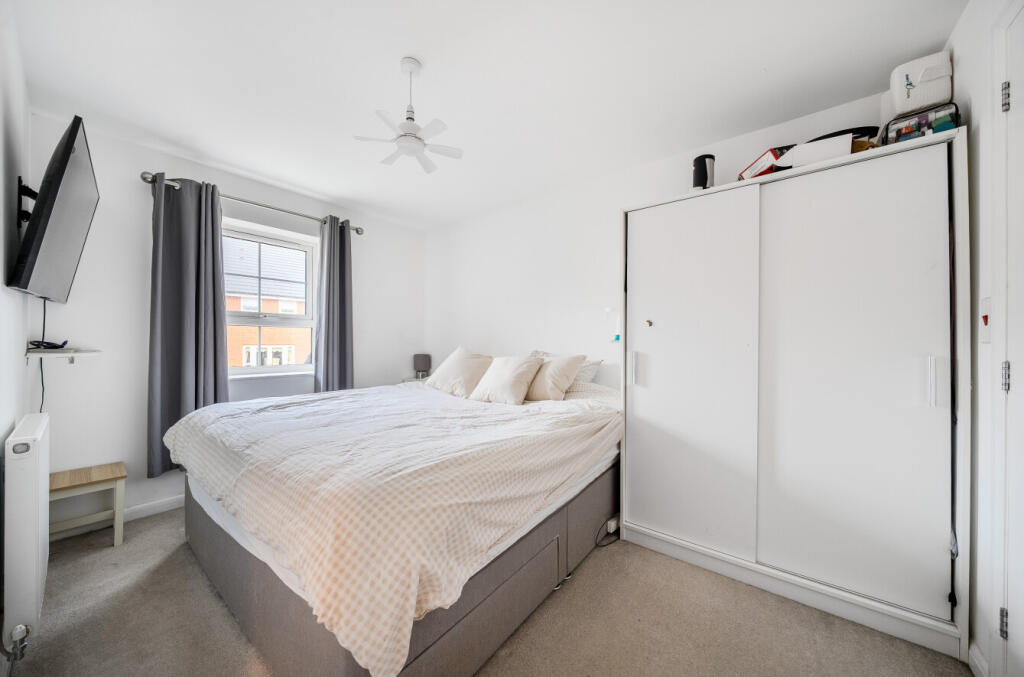 1387987-8-693bf9e...