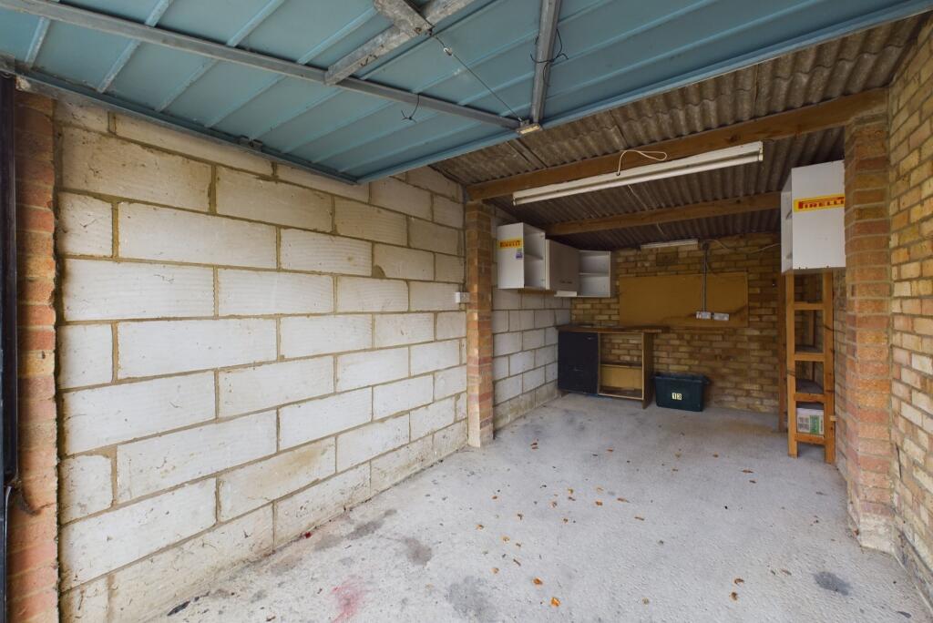 CAM02545G0-PR0317-STILL022