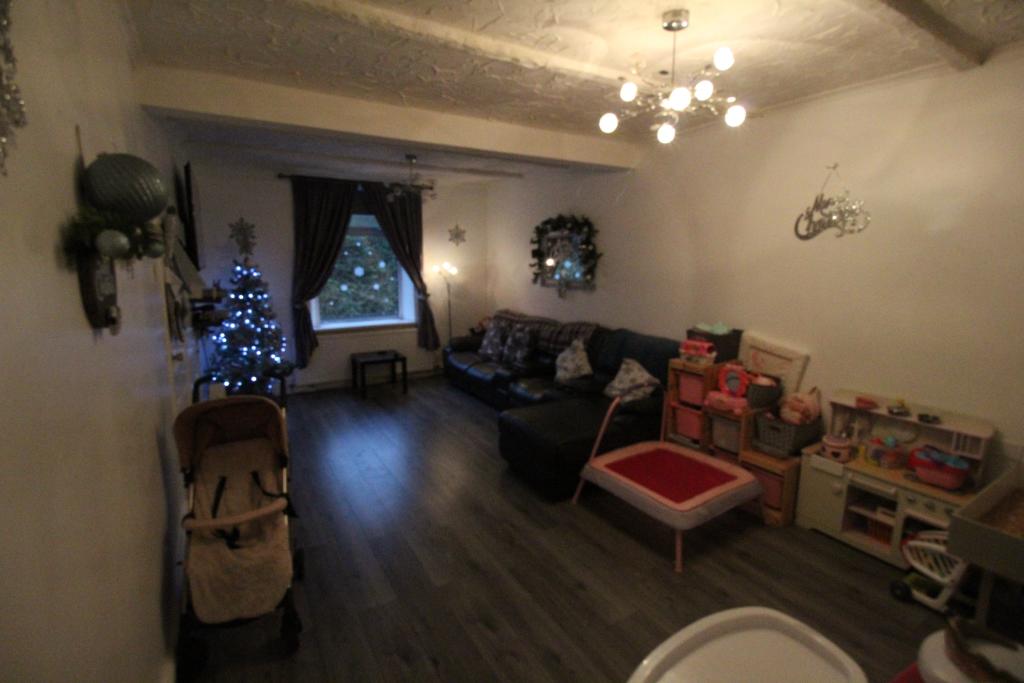 16Standardliving2